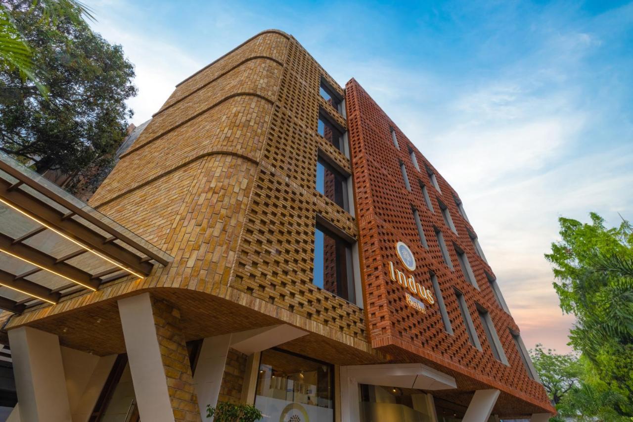 Indus Suites Nagpur Esterno foto